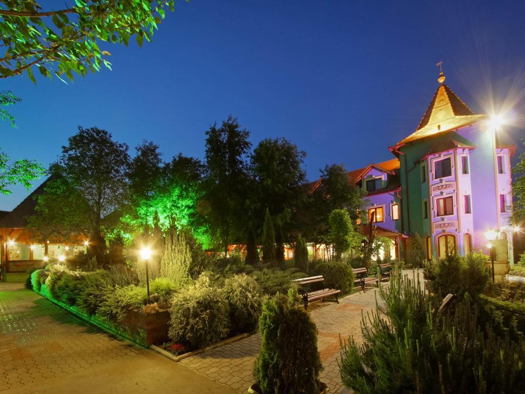 Vinski Dvor Palić Exterior foto